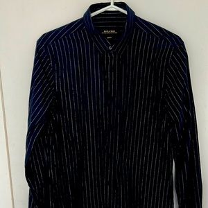 Vintage slim fit black with silver pinstripes Zara men’s shirt